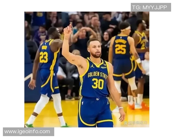 勇士与开拓者总决赛首战激战正酣谁能率先夺得胜利荣耀